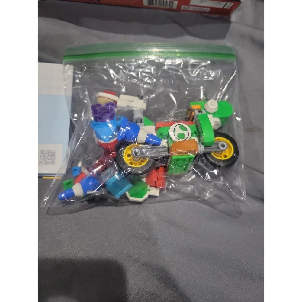 LEGO Super Mario - Mario Kart Yoshi Bike 72031
